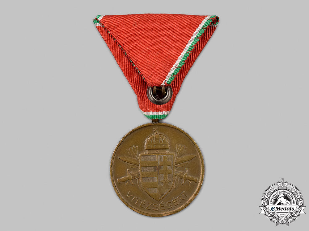 hungary,_kingdom._a_bravery_medal,_i_i_i_class_bronze_grade,_c.1940_65_m21_mnc6343