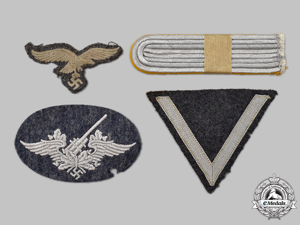 germany,_luftwaffe._a_mixed_lot_of_uniform_insignia_66_m21_mnc8794_1
