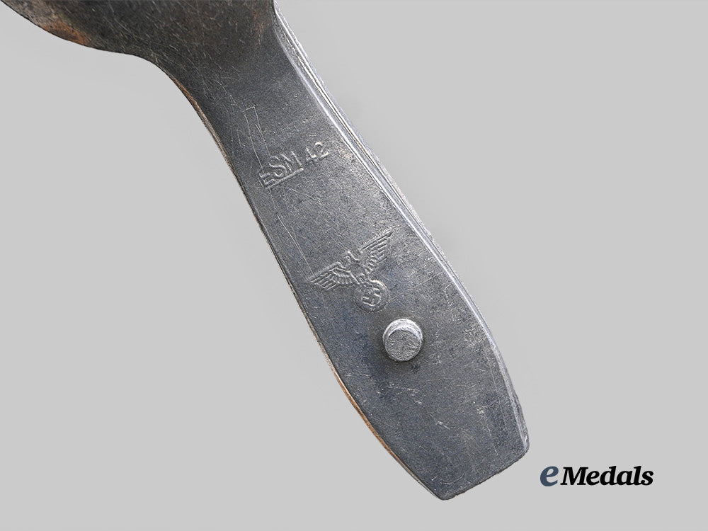 germany,_wehrmacht._a_field_spork,_mid-_war_example,_by_e_s_m_e_medals__g62662_6