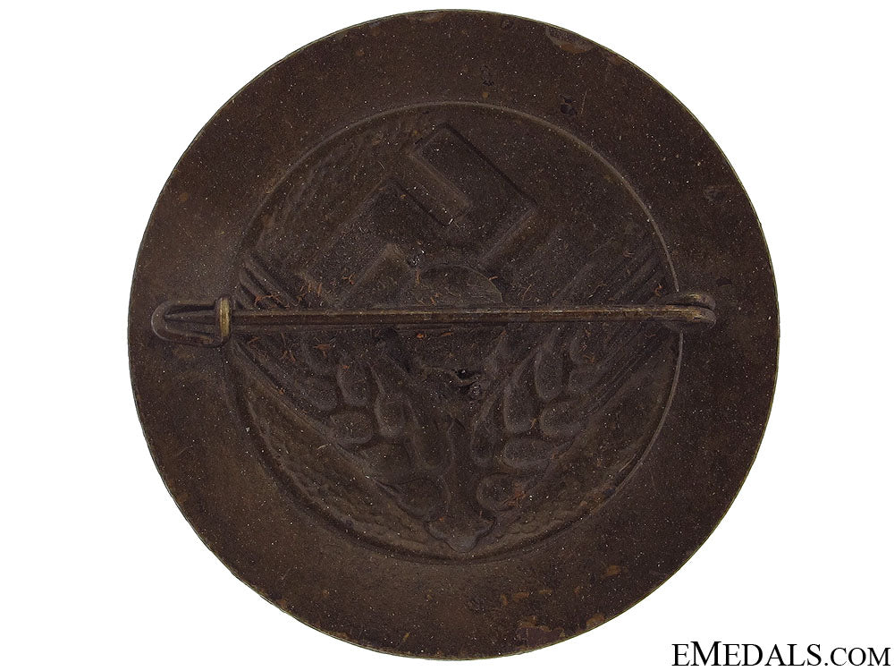 rad_badge_6.jpg51a792e49833f