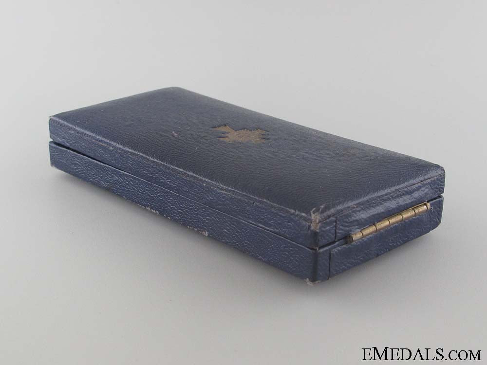 mother's_cross-_gold_grade&_cased_6.jpg52cc44f606804
