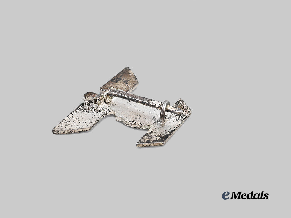 germany,_wehrmacht._a1939_clasp_to_the_iron_cross_i_class,_type_b,_by_b._h._mayer_e_medals__g62886_4