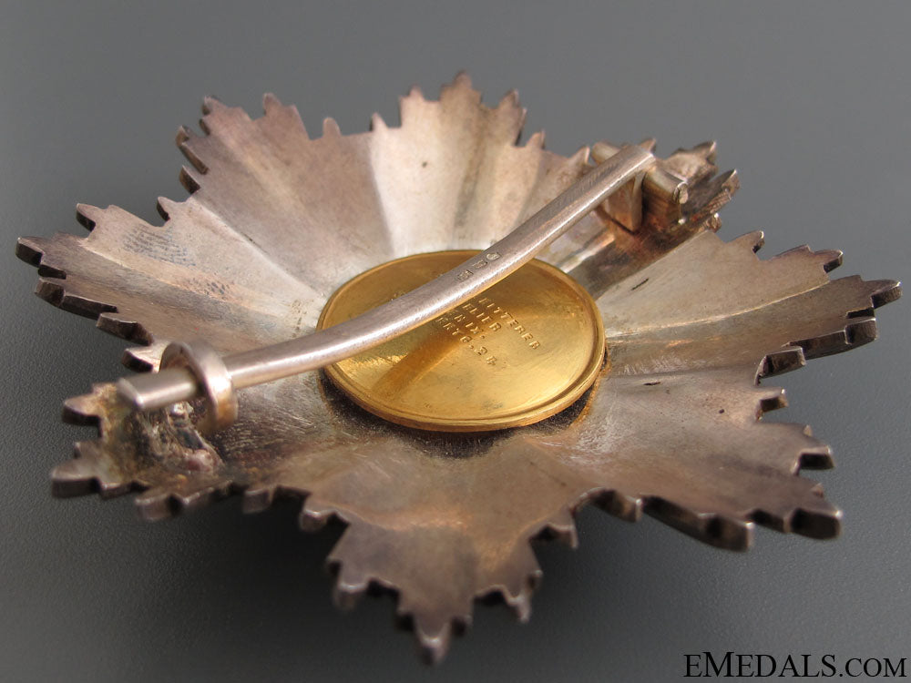 honour_badge_of_merit–_grand_cross_star1952_74.jpg52123f1bde763