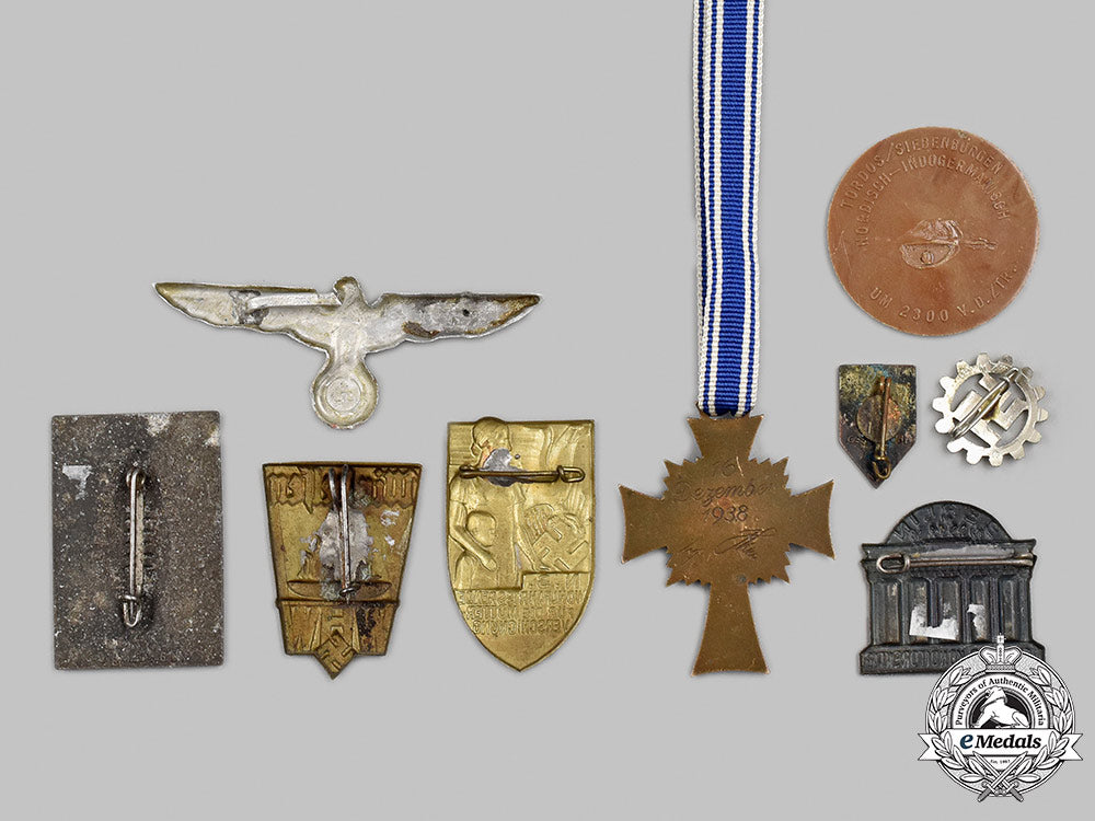 germany,_third_reich._a_mixed_lot_of_decorations_and_commemorative_badges_75_m21_mnc6662