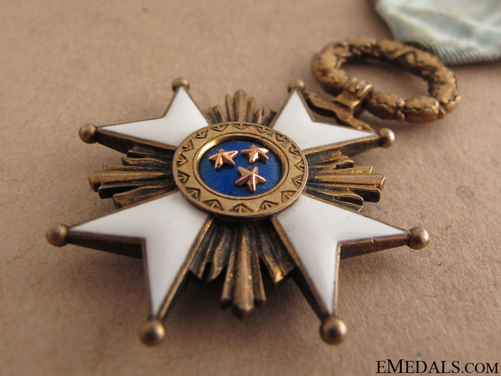 order_of_the_three_stars_7.jpg5154678b6ac52