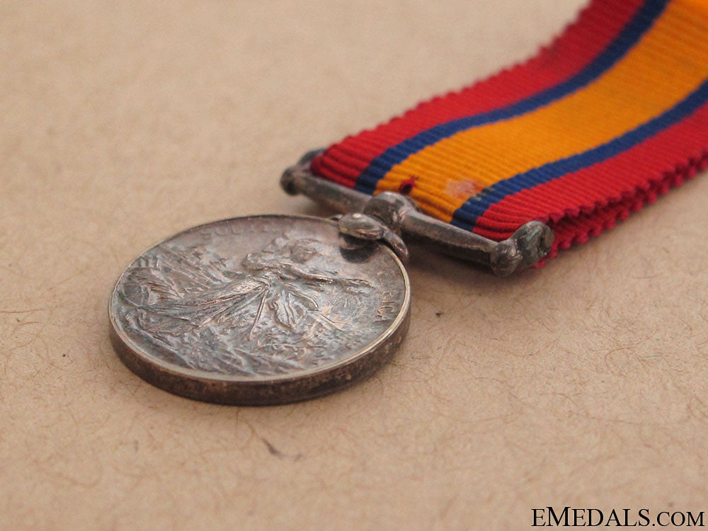 miniature_queen's_south_africa_medal_7.jpg5089a01dd0a9f