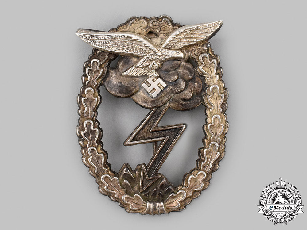 germany,_luftwaffe._a_ground_assault_badge,_by_j.e._hammer&_söhne_87_m21_mnc3055