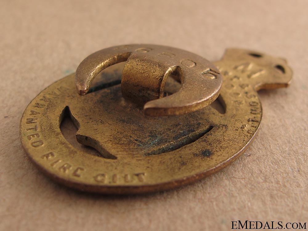 wwi1915_on_war_service_badge_8.jpg51719a42d4762