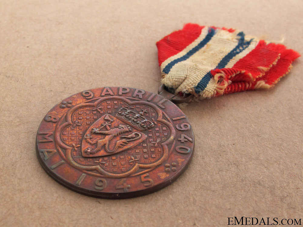 wwii_war_medal1940-1945_90.jpg5107ebe866830