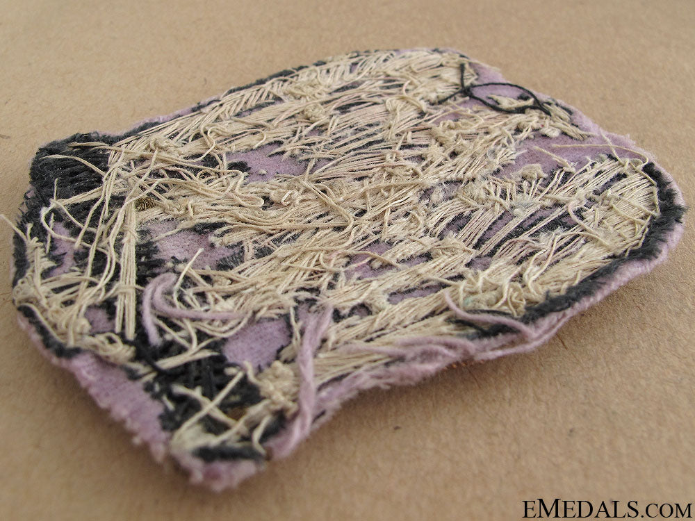 wwii_fascist_gold_embroidered_eagle_9.jpg51a3bd753160d