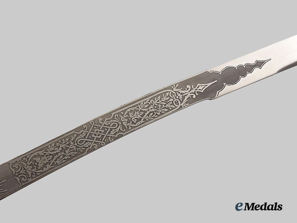 united_kingdom._a_e_r_i_i_general_officer's_scimitar_ceremonial_sword_by_wilkinson_sword_of_london__a_i1_0612-(1)