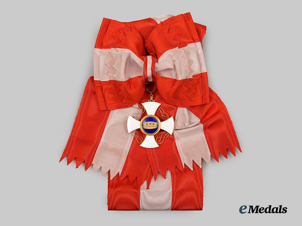 italy,_kingdom._an_order_of_the_crown_of_italy,_grand_cross_set__a_i1_0976