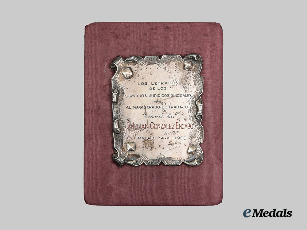 spain,_fascist_state._a_rare_gold_city_council_of_the_town_of_san_fernando,_cadiz_province_award__a_i1_1031