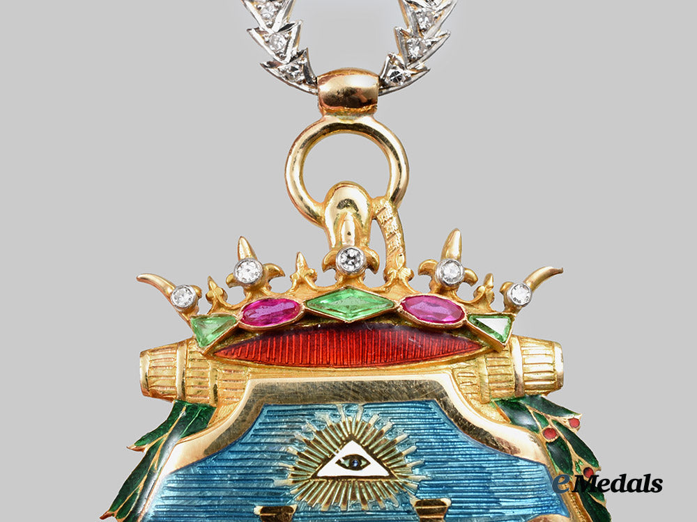 spain,_fascist_state._a_rare_gold_city_council_of_the_town_of_san_fernando,_cadiz_province_award__a_i1_1042