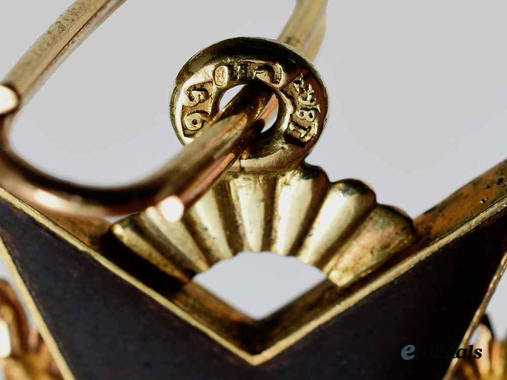 russia,_imperial._a_superb_order_of_st._stanislaus,_i_i_class_cross_in_gold,_black_enameled_version_c.1863__a_i1_1142