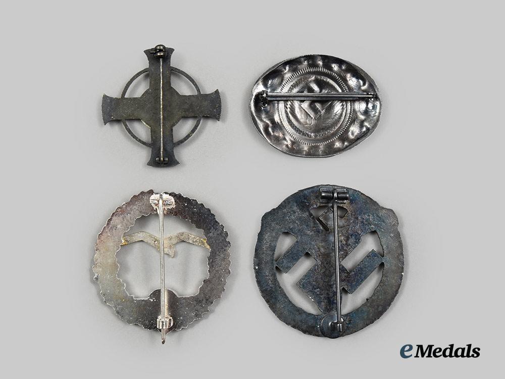 germany,_federal_republic._a_lot_of_four_awards_and_badges,_by_rudolf_souval,_exhibition_example,_c.1970__a_i1_1365