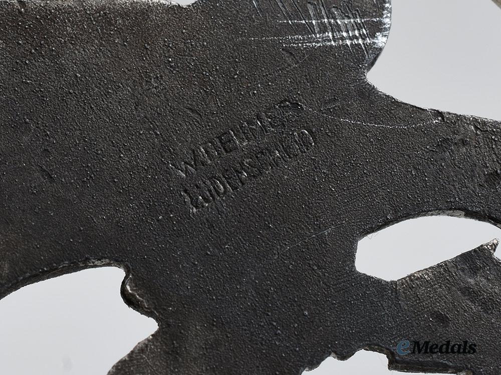 germany,_luftwaffe._a_radio_operator_and_air_gunner_badge,_by_wilhelm_deumer__a_i1_2425