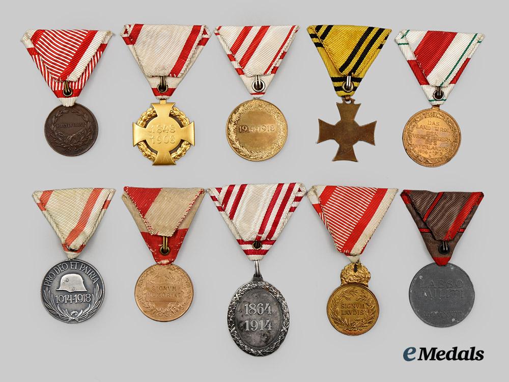 austria,_empire._a_lot_of_ten_imperial_medals,_awards,_and_decorations,_c.1918__a_i1_2907