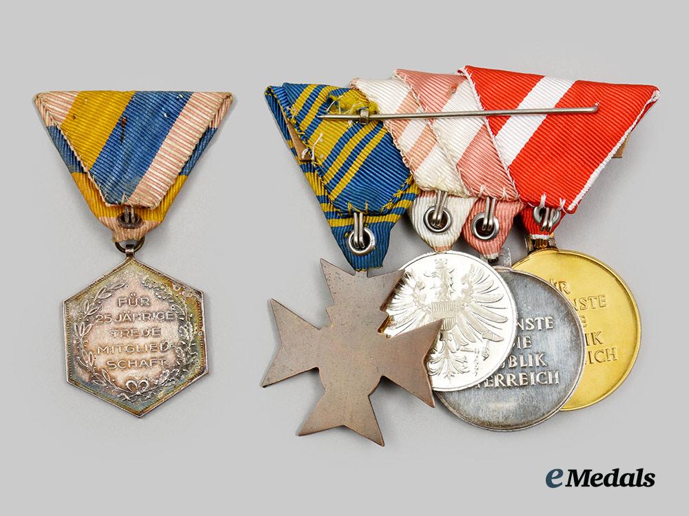 austria,_second_republic._a_veterans_association_service_medal_bar,_c.1964__a_i1_3008