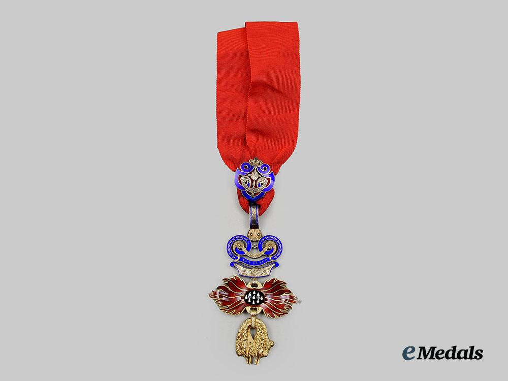 austria,_second_republic._a_high_quality_order_of_the_golden_fleece,_museum_exhibition_example,_by_c._f._rothe&_neffe,_c.1970__a_i1_3042