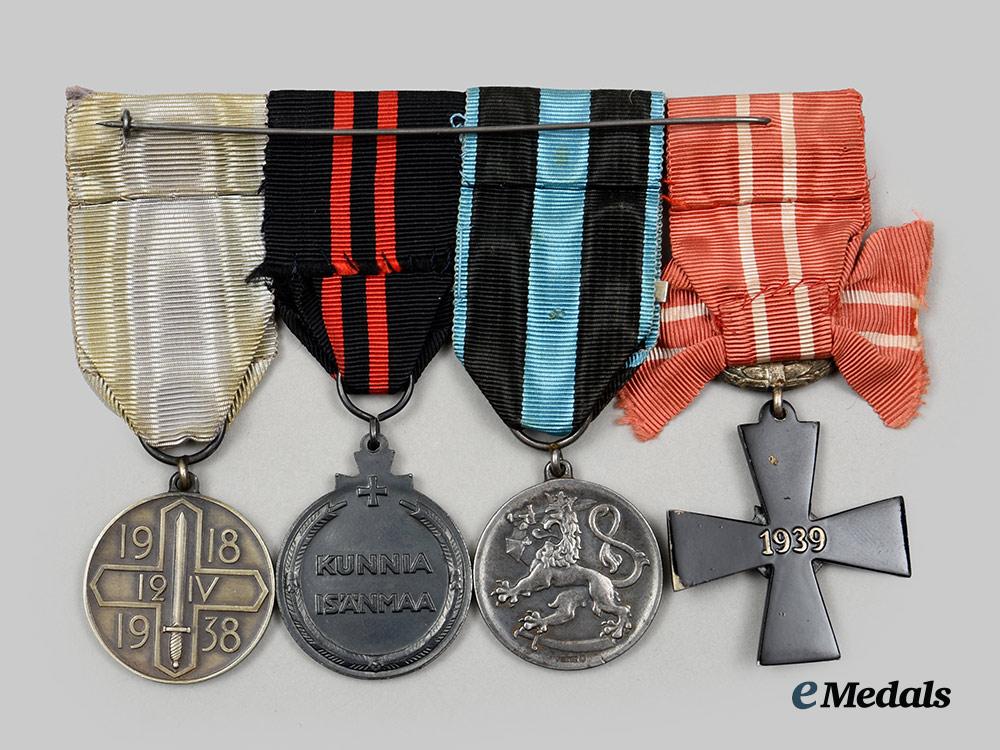 finland,_republic._an_finnish_combatants_medal_bar_group(_cross_of_liberty/_war_of_liberty/_winter_war/_helsinki)__a_i1_3074