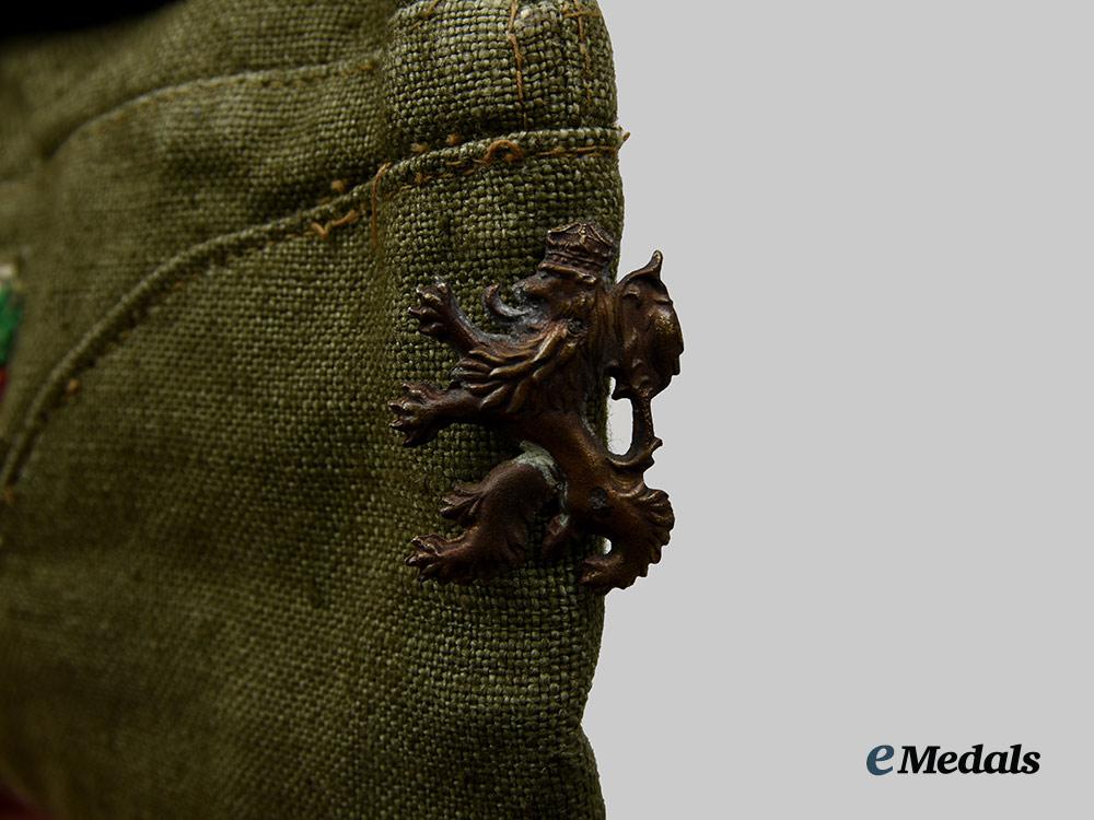 bulgaria,_kingdom._an_imperial_bulgarian_army_enlisted_man’s_overseas_cap,_c.1943__a_i1_3088