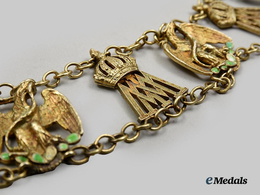 mexico,_constitutional_republic._a_collar_of_the_imperial_order_of_the_mexican_eagle,_museum_exhibition_example,_c.1870__a_i1_3097