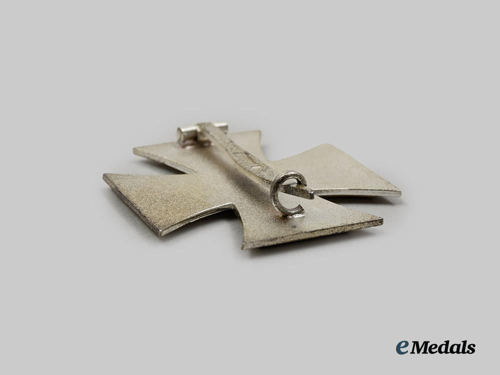 germany,_wehrmacht._a_mint1939_iron_cross_i_class,_with_case,_by_b._h._mayer__a_i1_3733