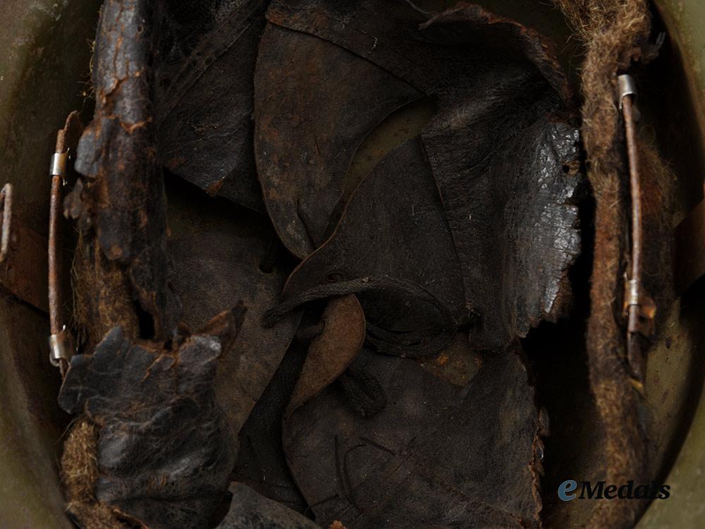 france,_i_i_i._republic._a_first_war_infantry_issued_m15_adrian_helmet,_c.1916__a_i1_3825