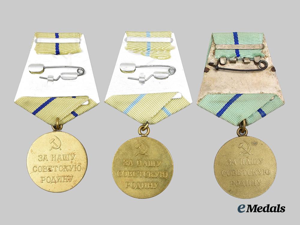 russia,_soviet_union._a_mixed_lot_of_second_world_war_service_medals__a_i1_4730