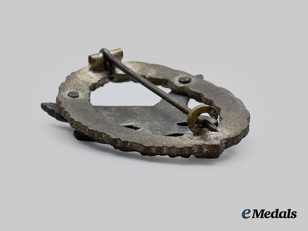 germany,_luftwaffe._a_radio_operator_and_air_gunner_badge,_late-_war_example,_by_friedrich_linden__a_i1_4840