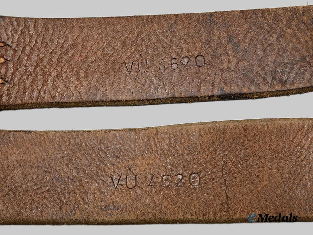 germany,_heer._a_set_of_y-_straps__a_i1_5550