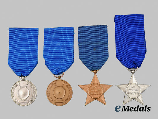 somalia,_republic._a_lot_of_military_valour_stars_and_medals__a_i1_9138