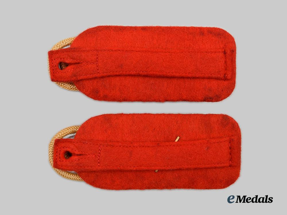 germany,_wehrmacht._a_set_of_generalleutnant_shoulder_boards__a_i1_9278