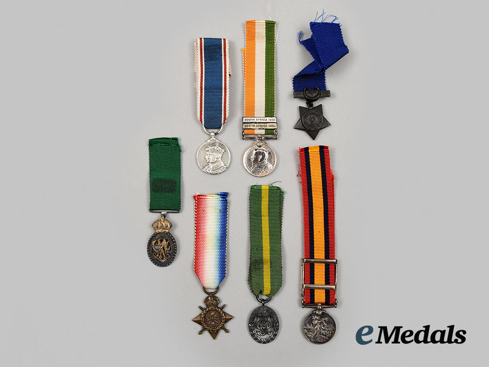 united_kingdom._a_lot_of_period_miniature_medals&_decorations__a_i1_9518