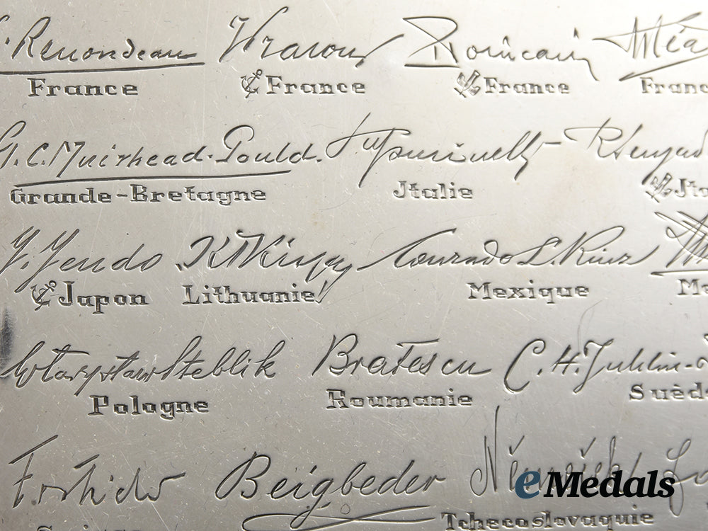 germany,_third_reich._a_silver_cigarette_box_presented_to_military_attaché_juan_bautista_molina,1933__a_i1_9627