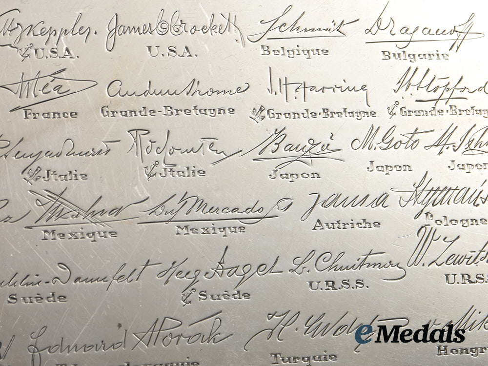 germany,_third_reich._a_silver_cigarette_box_presented_to_military_attaché_juan_bautista_molina,1933__a_i1_9629