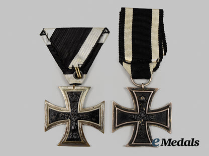 germany,_imperial._a_pair_of1914_iron_crosses_i_i_class__a_i1_9975