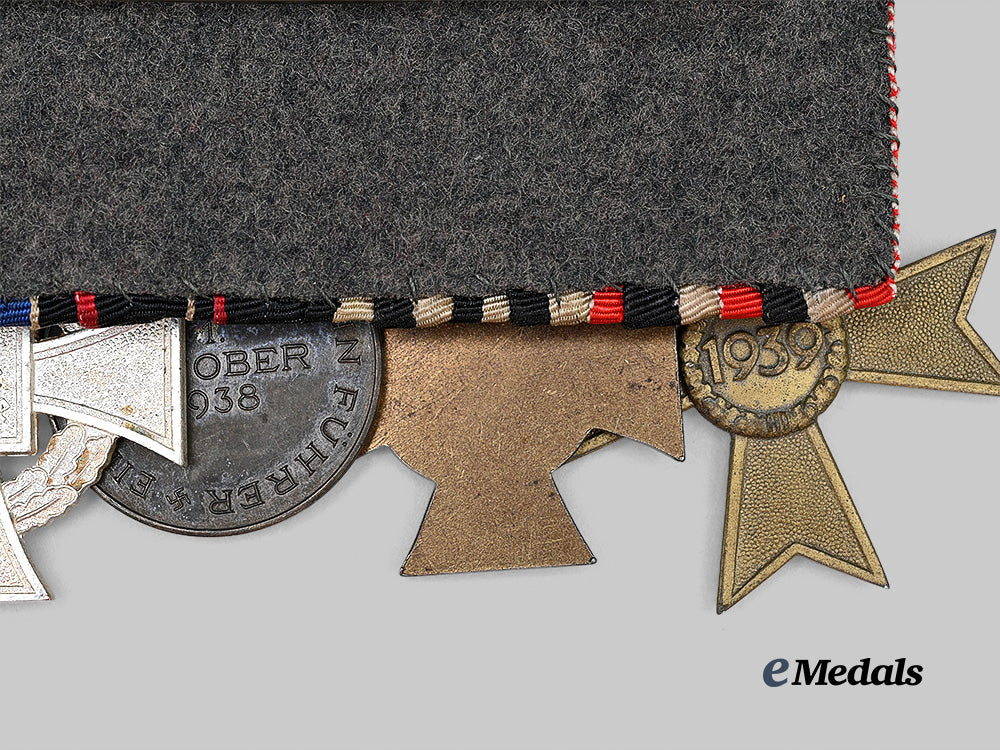 germany,_third_reich._a_medal_bar_for_a_first_and_second_world_war_non-_combatant_e_medals__g62923_7
