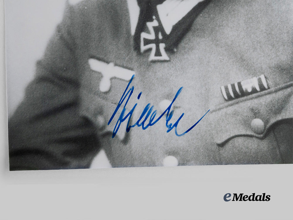 germany,_third_reich._a_lot_of_post-_war_signed_knight’s_cross_winner_photographs_e_medals__g62070_6