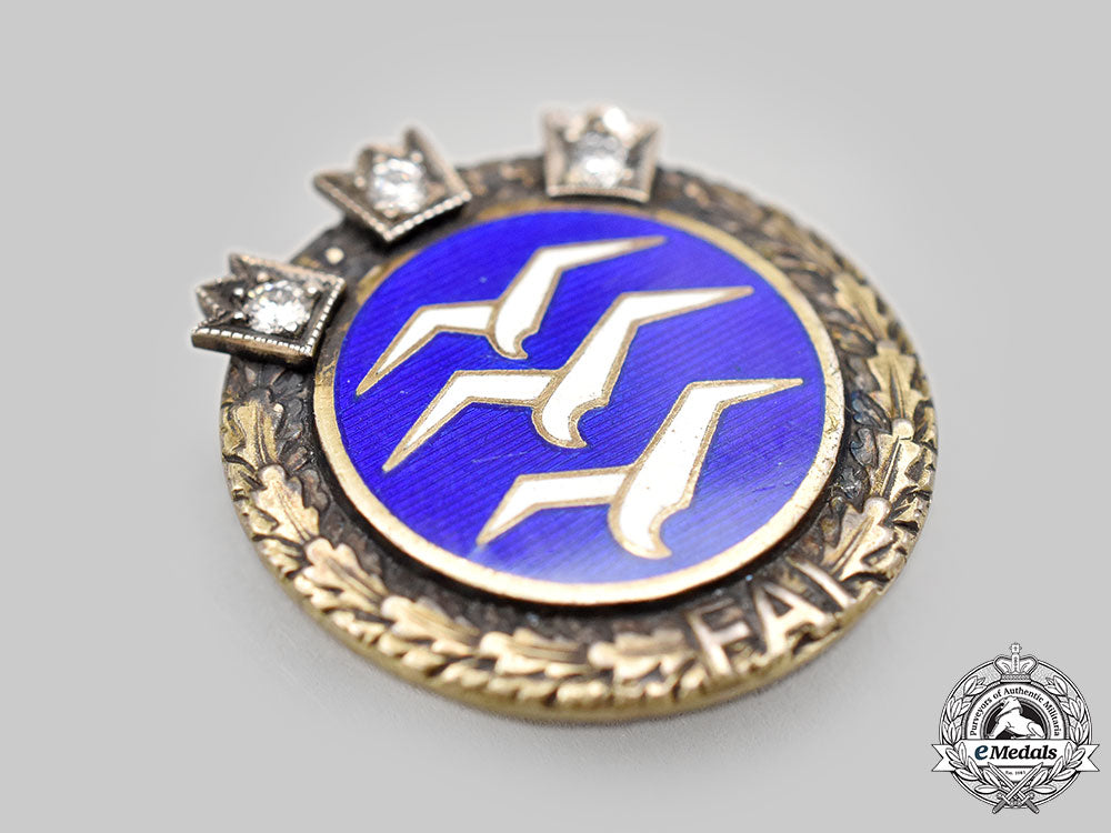 germany,_federal_republic._a_rare_c-_class_glider_pilot’s_badge,_in_silver_with_diamonds__g522193