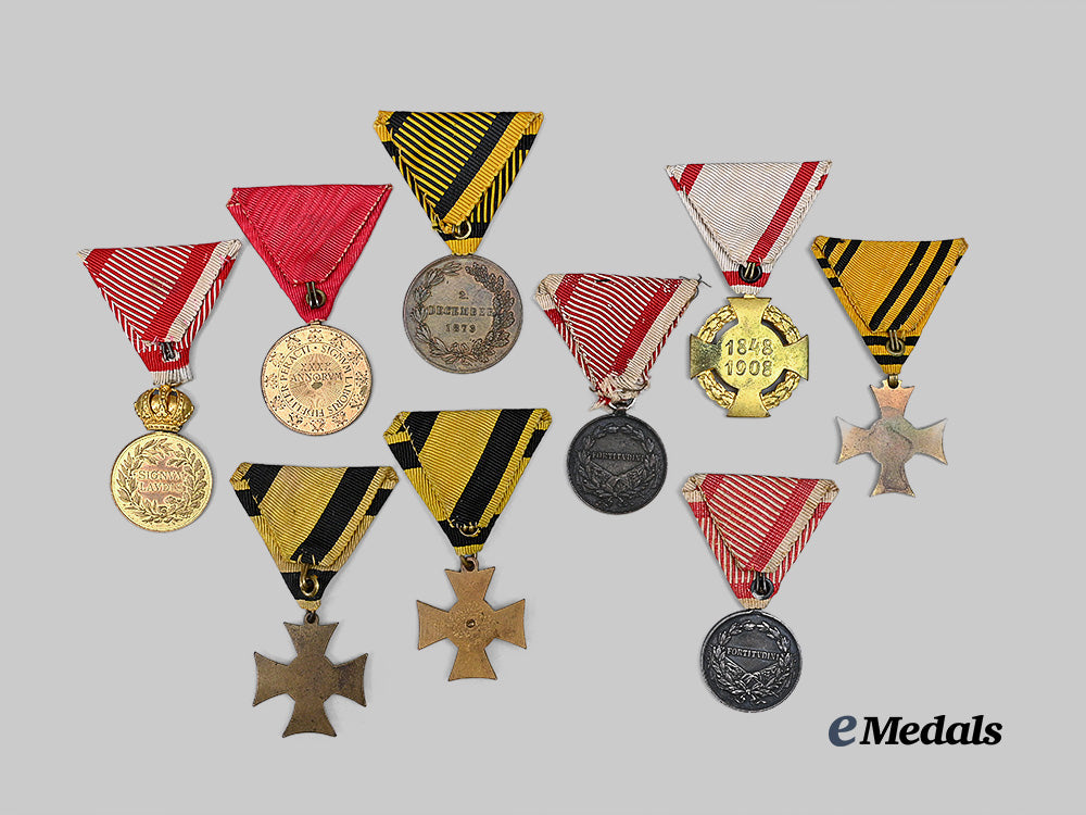 austria,_imperial._a_lot_of_decorations&_medals_e_medals__e_u24809_3