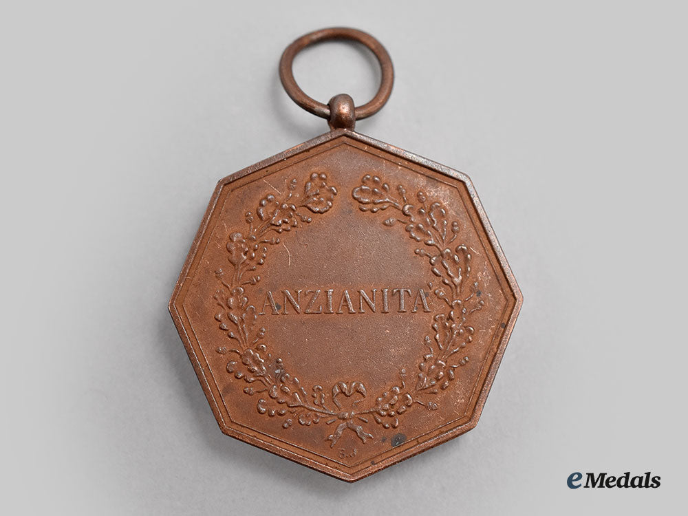 san_marino,_republic._a_military_merit_medal,_i_i_i_class_bronze_grade__l22__m_n_c7395_738