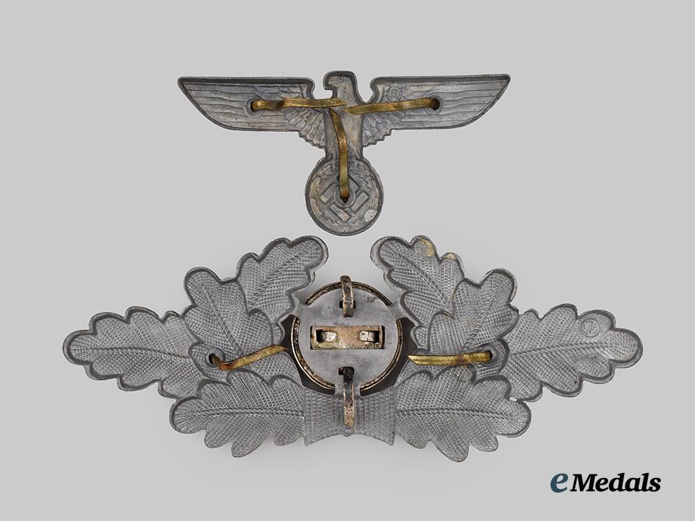 germany,_n_s_d_a_p._a_matching_set_of_political_leader_visor_cap_insignia,_final_pattern,_by_gebrüder_gloerfeld_metallwarenfabrik___m_n_c0002