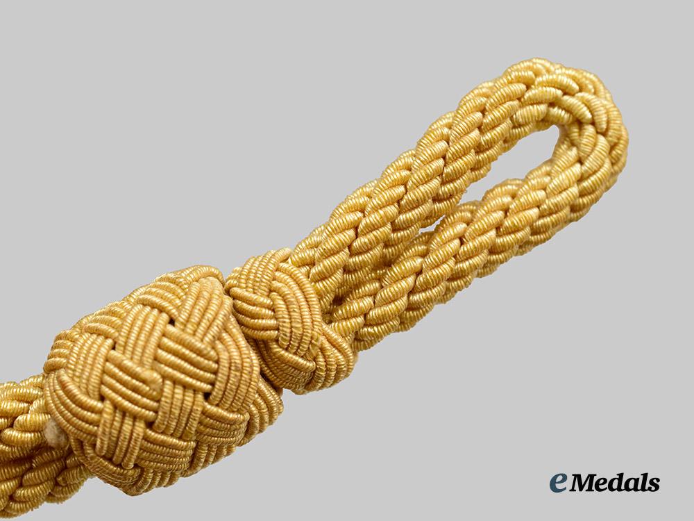 germany,_wehrmacht._a_general’s_visor_cap_chinstrap___m_n_c0052