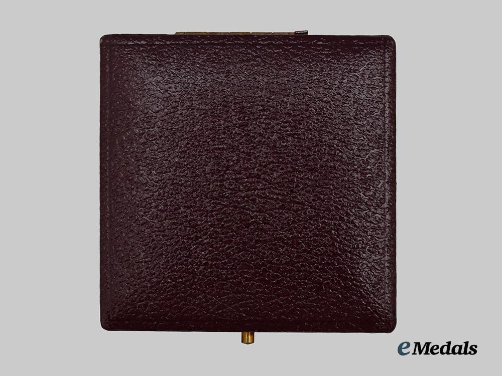 germany,_wehrmacht._a_silver_grade_wound_badge,_with_case,_by_the_vienna_mint___m_n_c0066