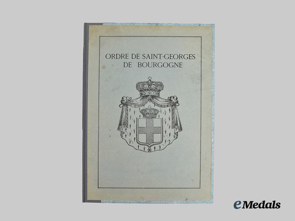 france,_free_country_of_burgundy._an_order_of_saint_george_of_burgundy,_embroidered_breast_star,_c.1925___m_n_c0119