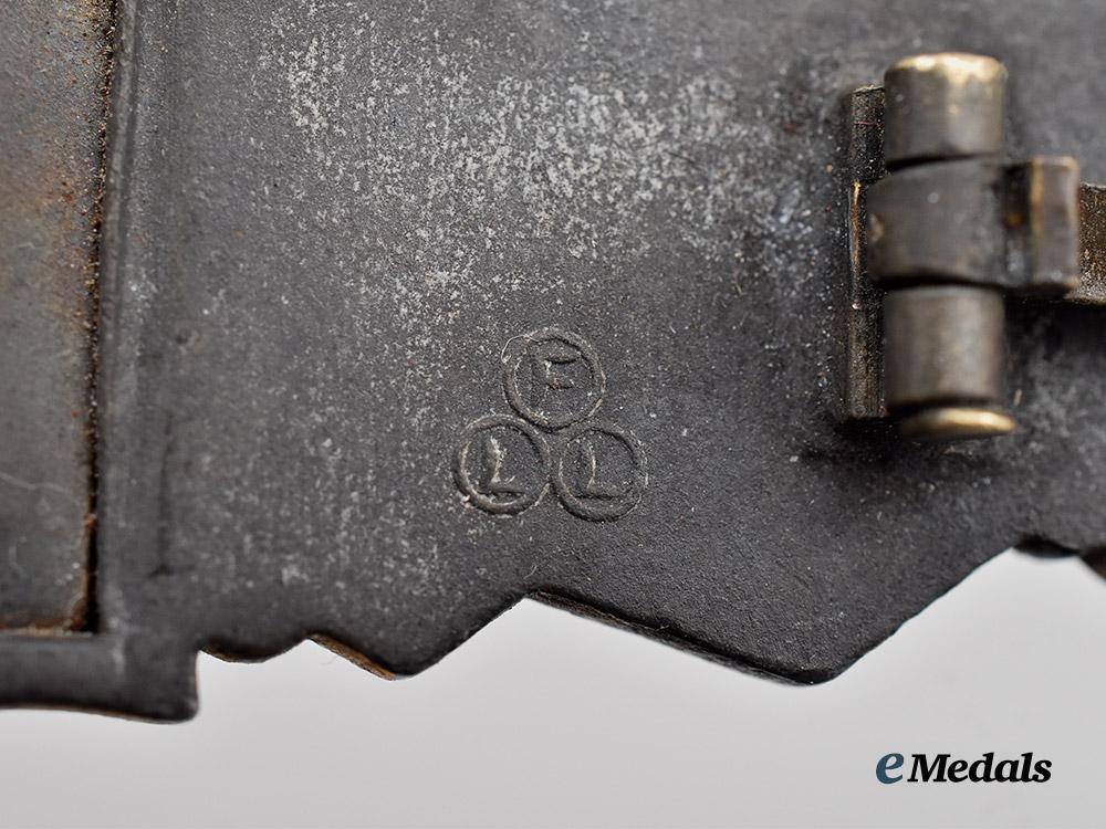 germany,_wehrmacht._a_close_combat_clasp,_bronze_grade,_second_pattern_by_friedrich_linden___m_n_c0143