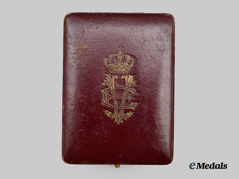 italy,_kingdom._an_order_of_the_roman_eagle,_knight’s_cross_with_swords,_c.1941___m_n_c0147