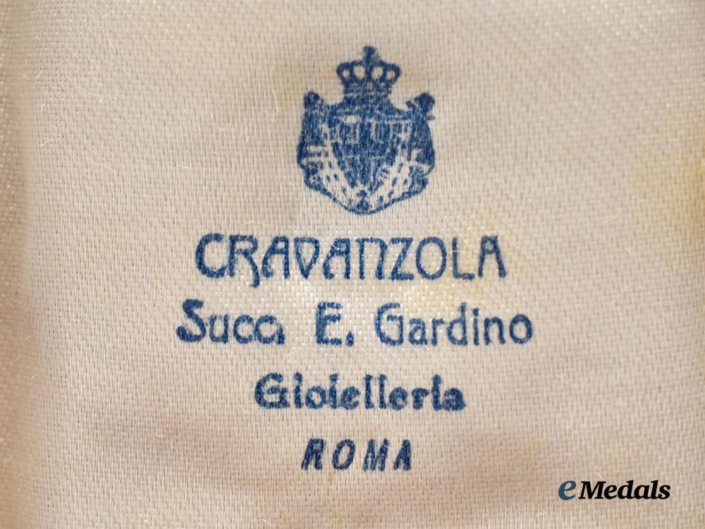 italy,_kingdom._an_order_of_the_roman_eagle,_knight’s_cross_with_swords,_c.1941___m_n_c0149